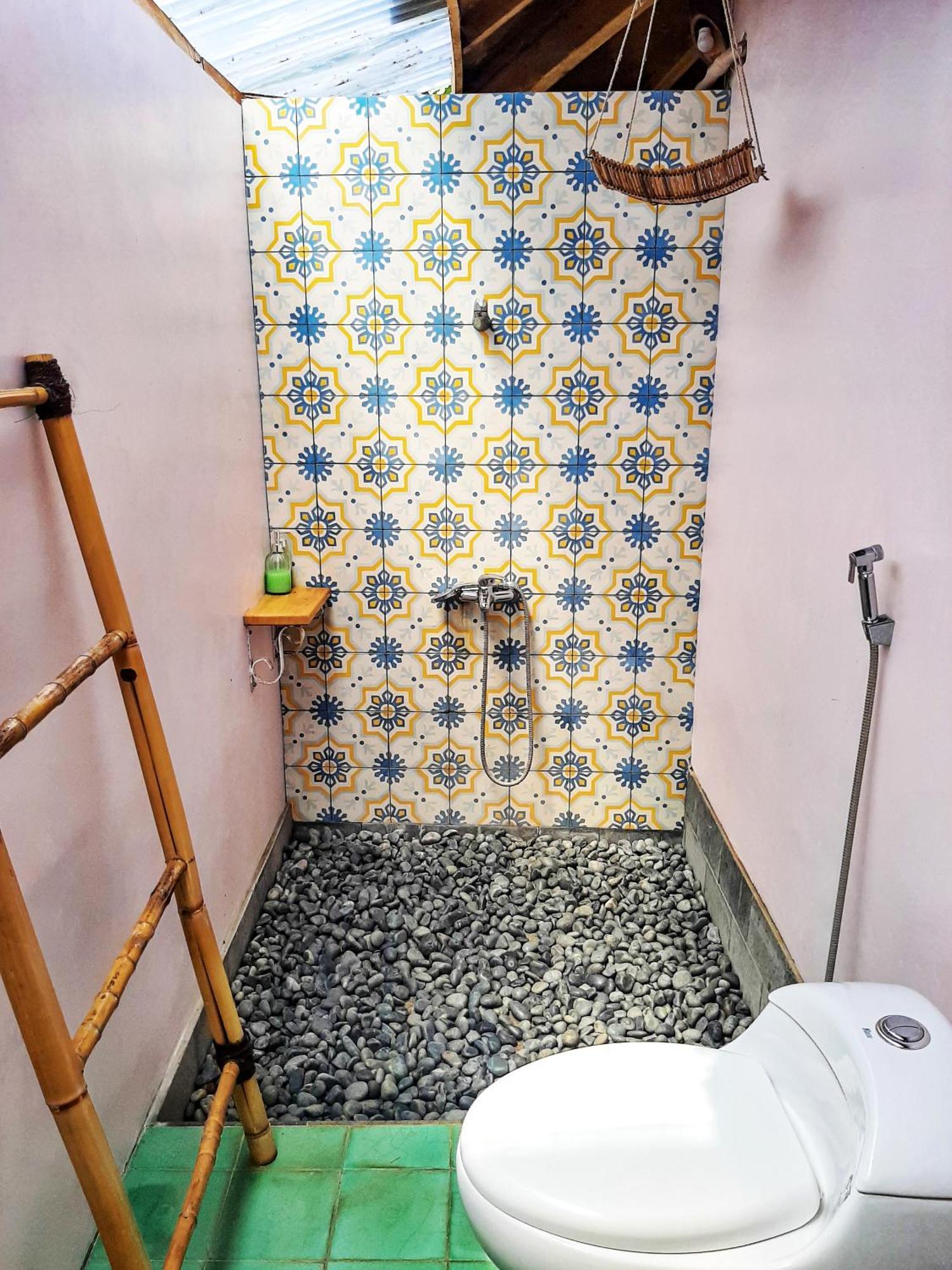 ジャヌール バンガロー マゲラン 部屋 写真
